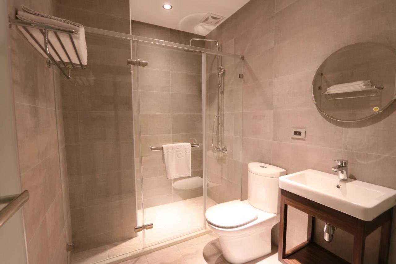 Hotel Hesper Hsr Tajcshung Kültér fotó